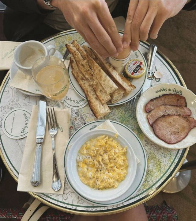 C'est l'heure du brunch !😋

Time for brunch! 😋

#cafedeflore #paris #instagood #instadaily #doitinparis #parisisalwaysagoodidea #cute #parisianstyle #picofday #photoofheday #parismonamour #french #parisienne #fashion #breakfast #parisjetaime #mylittleparis #weekendmood #weekendplans #weekend #cofeetime